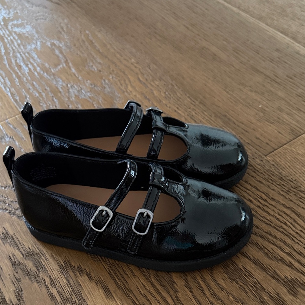 Like new Black Patent Leather Kids Shoes